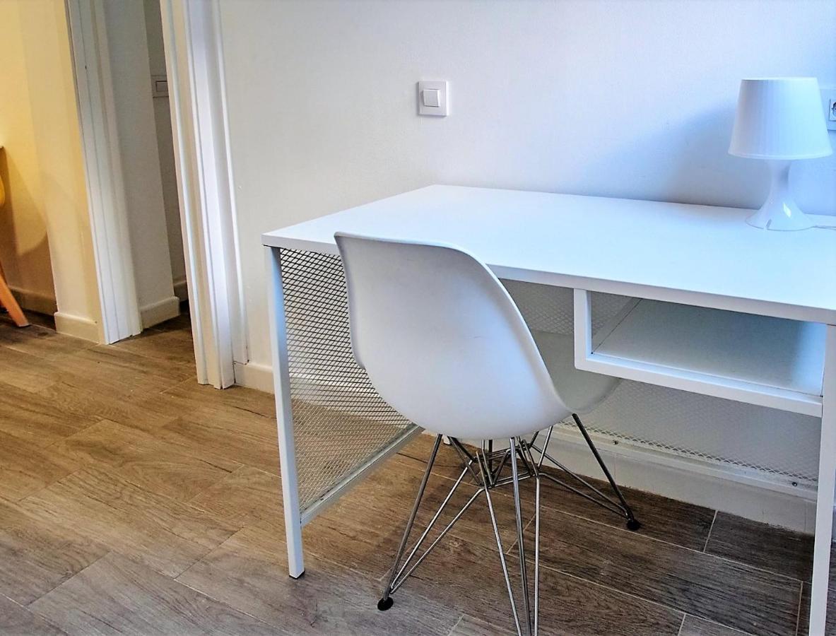 Suite By Hawkins Atico